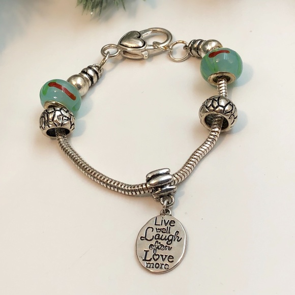 Very Cute Silver Tone Bracelet. 7.5" to 8.0" in Length. - Picture 3 of 5